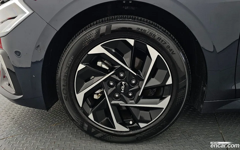 Kia K5 Hybrid 2025 — thumbnail 2