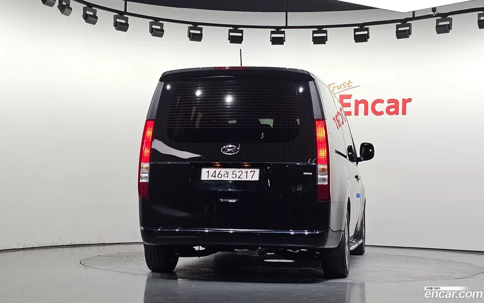 Hyundai Staria 4WD 9 2023 — thumbnail 4