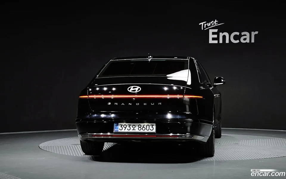 Hyundai Grandeur Hybrid 2025 — thumbnail 4