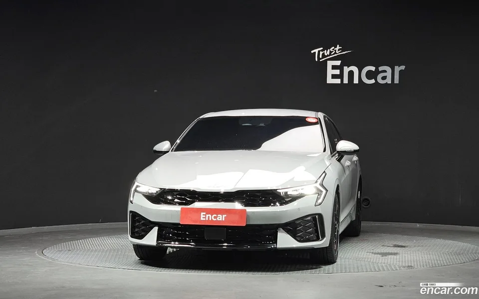 Kia K5 2.0 2025 — thumbnail 3