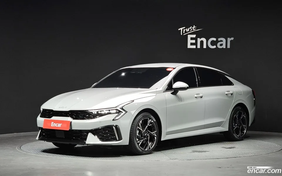 Kia K5 2.0 2025 — photo 1, buy with delivery to Moscow