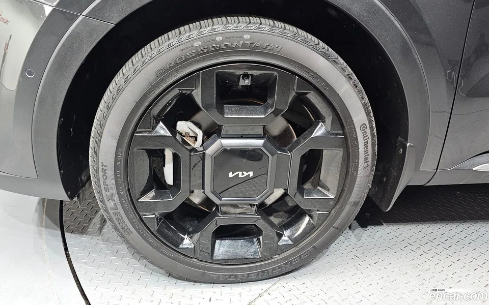 Kia Sorento 2.2 2WD 2024 — thumbnail 2