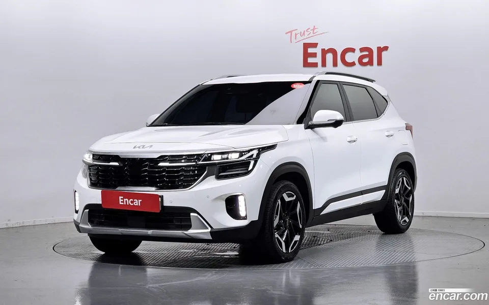 Kia Seltos 1.6 2WD 2025 — photo 1, buy with delivery to Moscow