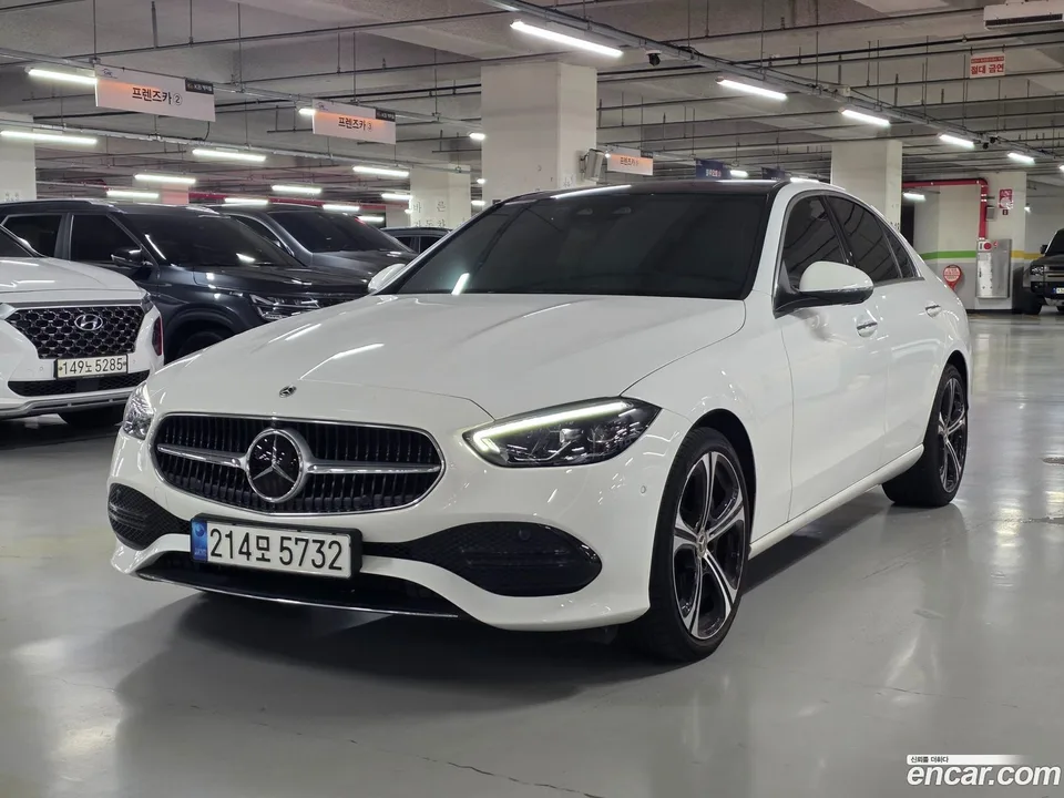 Mercedes-Benz C-Class 2023