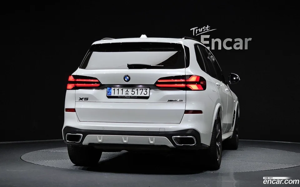 BMW X5 xDrive 40i M 2023 — thumbnail 4