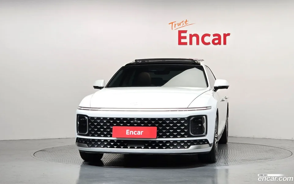 Hyundai Grandeur 2.5 2WD 2023 — thumbnail 3