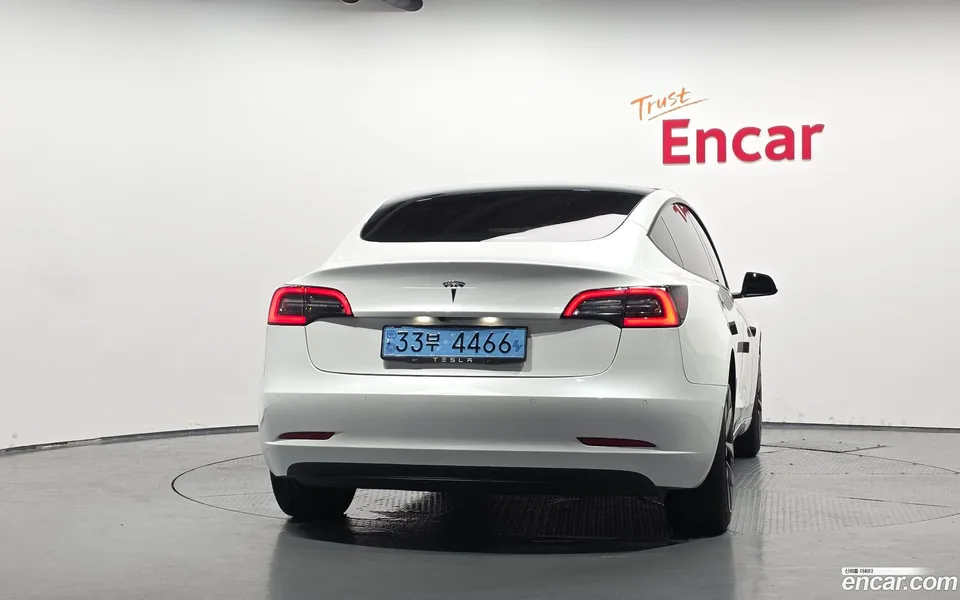 Tesla Model 3 RWD 2022 — thumbnail 4