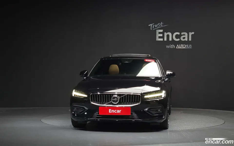 Volvo S60 B5 2022 — thumbnail 3