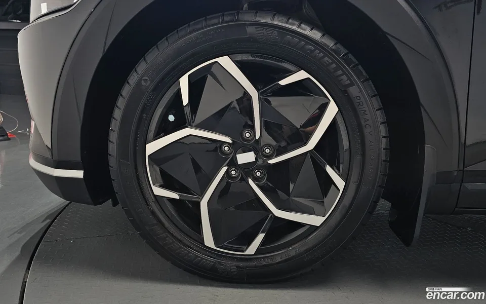 Hyundai Ioniq 5 AWD 2023 — thumbnail 5