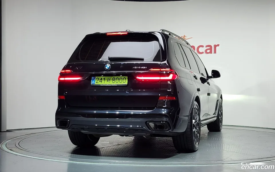 BMW X7 xDrive 40i M 6 2025 — thumbnail 4