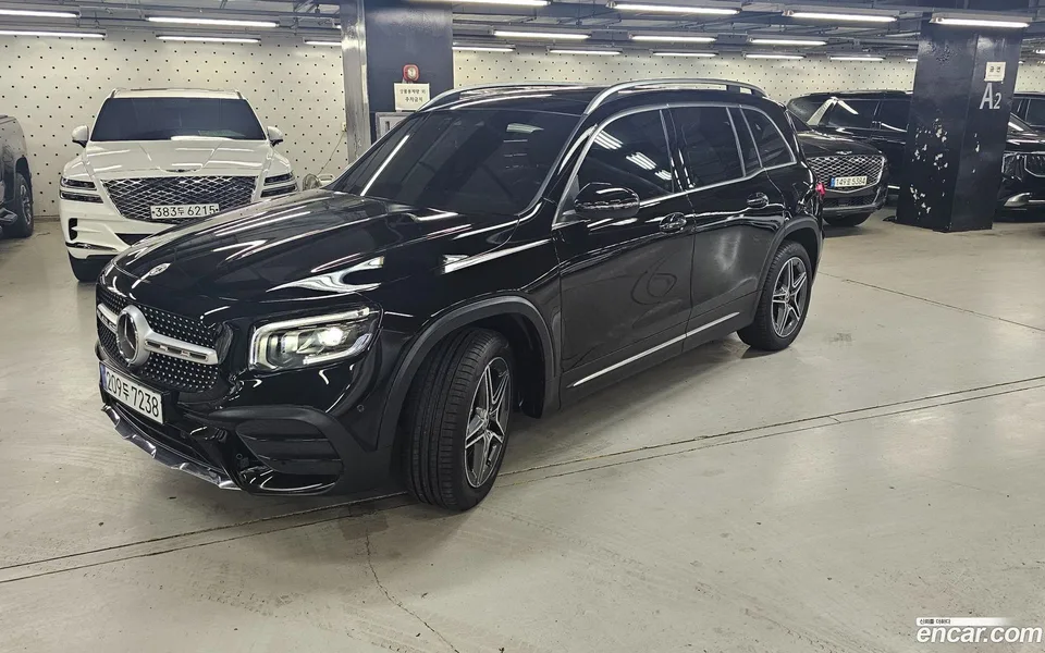 Mercedes-Benz GLB-Class GLB250 4MATIC 2023 — photo 1, buy with delivery to Moscow