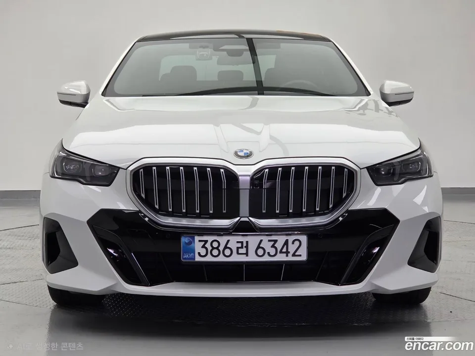 BMW 5 Series 523d M 2026 — миниатюра 3