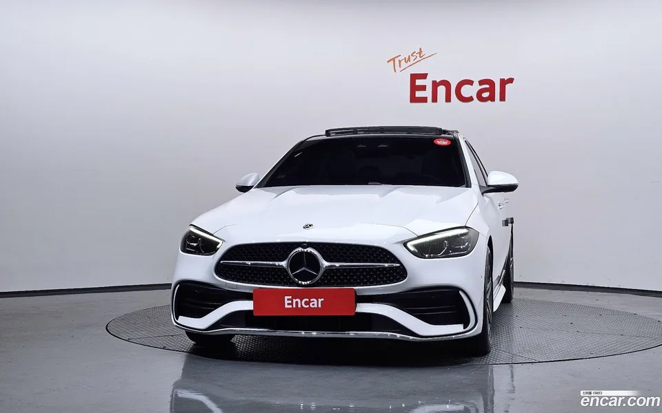 Mercedes-Benz C-Class C200 AMG Line 2024 — thumbnail 3