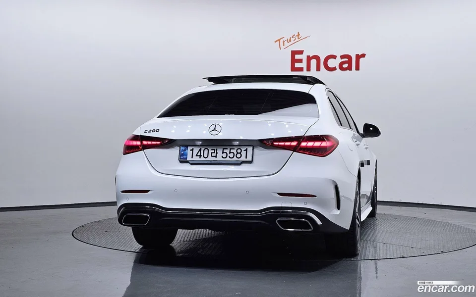 Mercedes-Benz C-Class C200 AMG Line 2024 — thumbnail 4