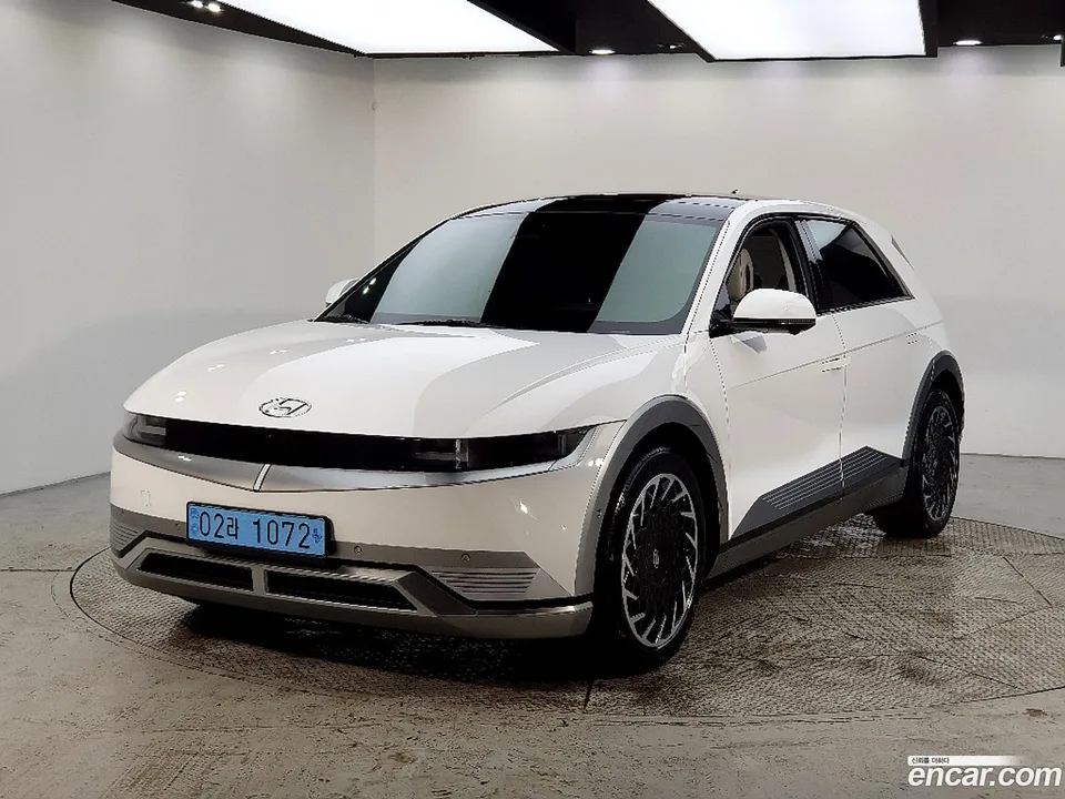 Hyundai Ioniq 5 AWD 2024 — photo 1, buy with delivery to Moscow