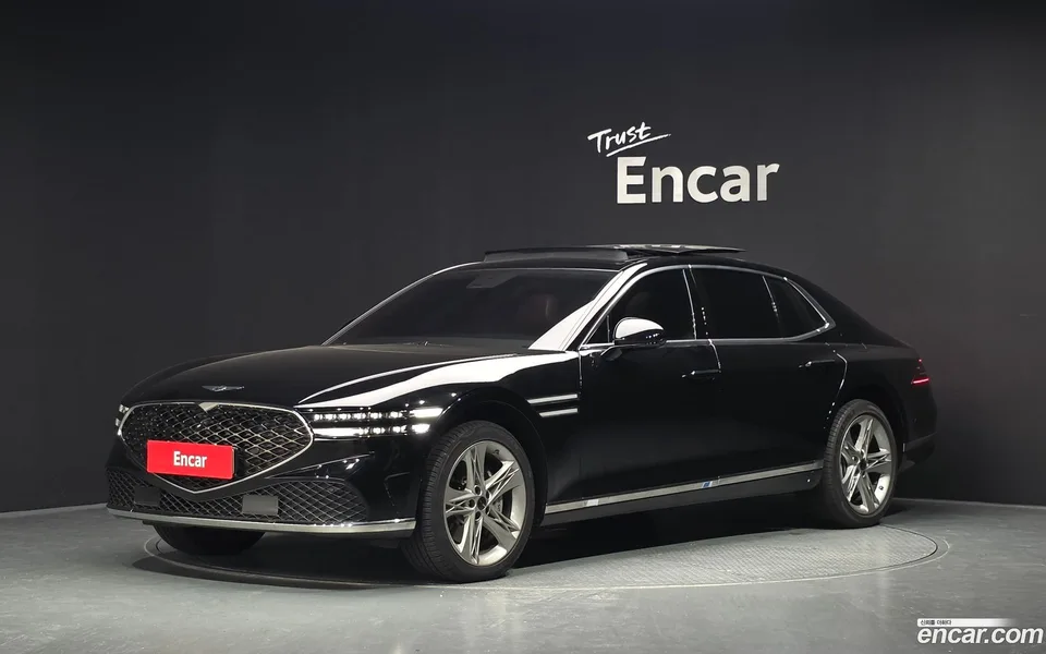Genesis G90 3.5 2WD 2024 — photo 1, buy with delivery to Moscow