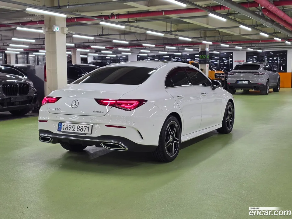 Mercedes-Benz CLA-Class CLA250 4MATIC 2023 — thumbnail 2
