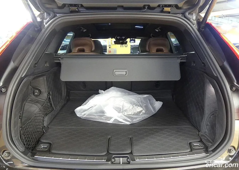 Volvo XC60 B5 2024 — thumbnail 4