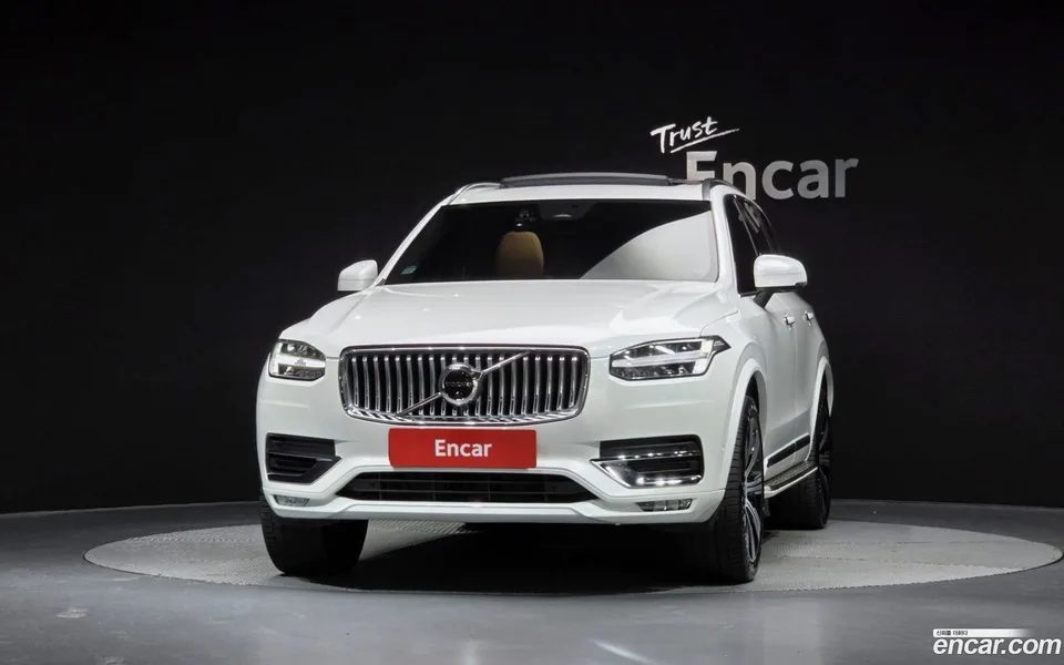 Volvo XC90 B6 2023 — thumbnail 3