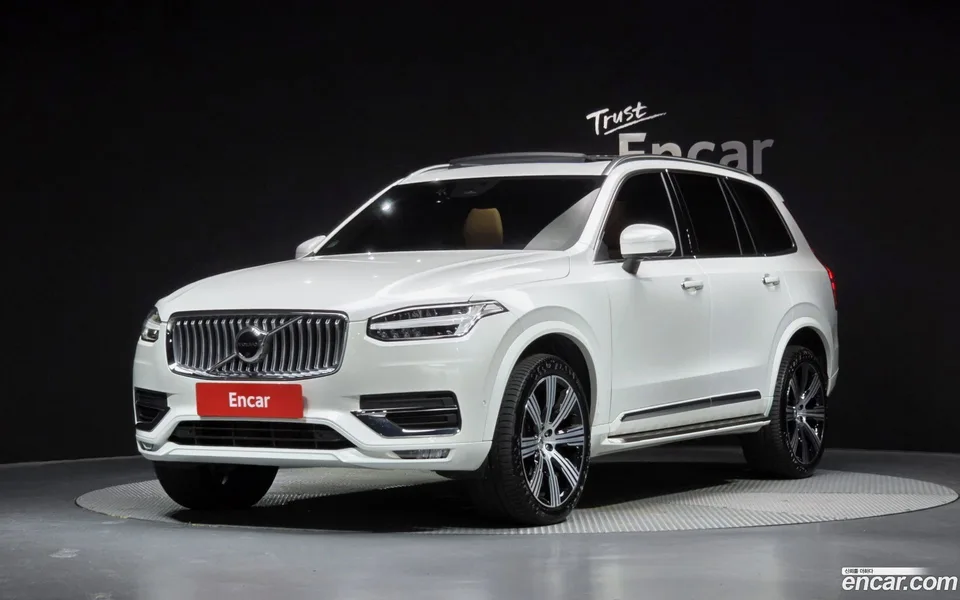 Volvo XC90 B6 2023 — photo 1, buy with delivery to Moscow