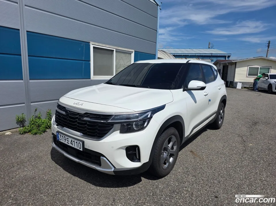 Kia Seltos 1.6 2WD 2025 — photo 1, buy with delivery to Moscow