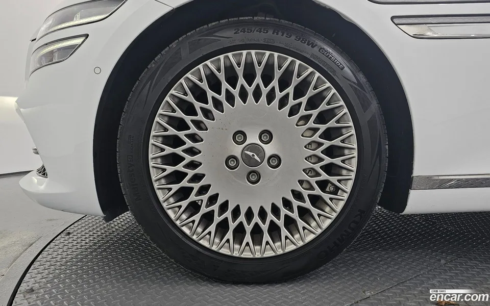 Genesis G80 2.5 AWD 2023 — thumbnail 5
