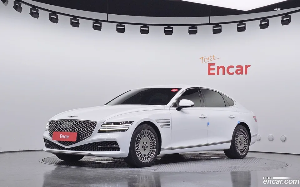 Genesis G80 2.5 AWD 2023 — photo 1, buy with delivery to Moscow