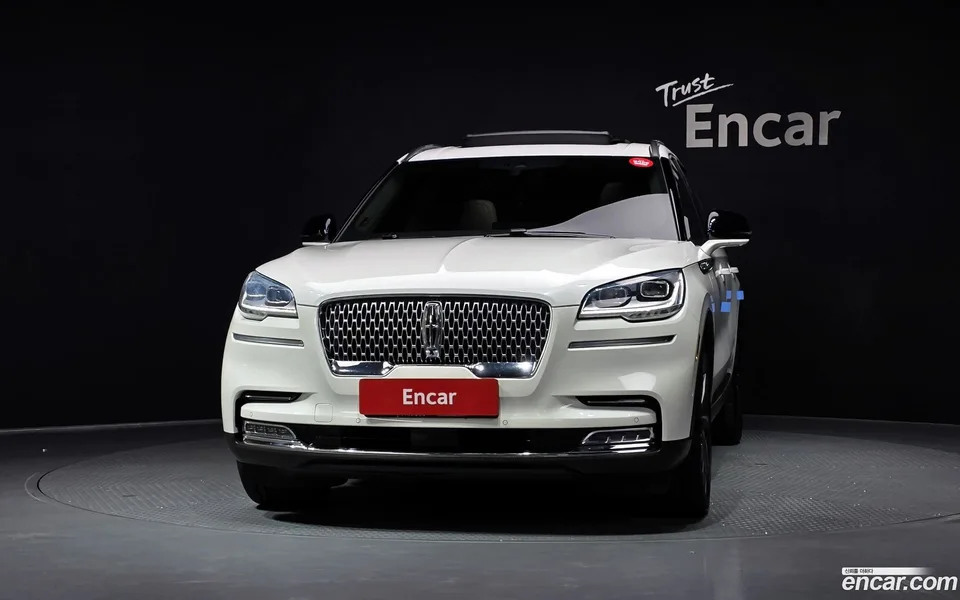 Lincoln Aviator 3.0 AWD 2023 — thumbnail 3