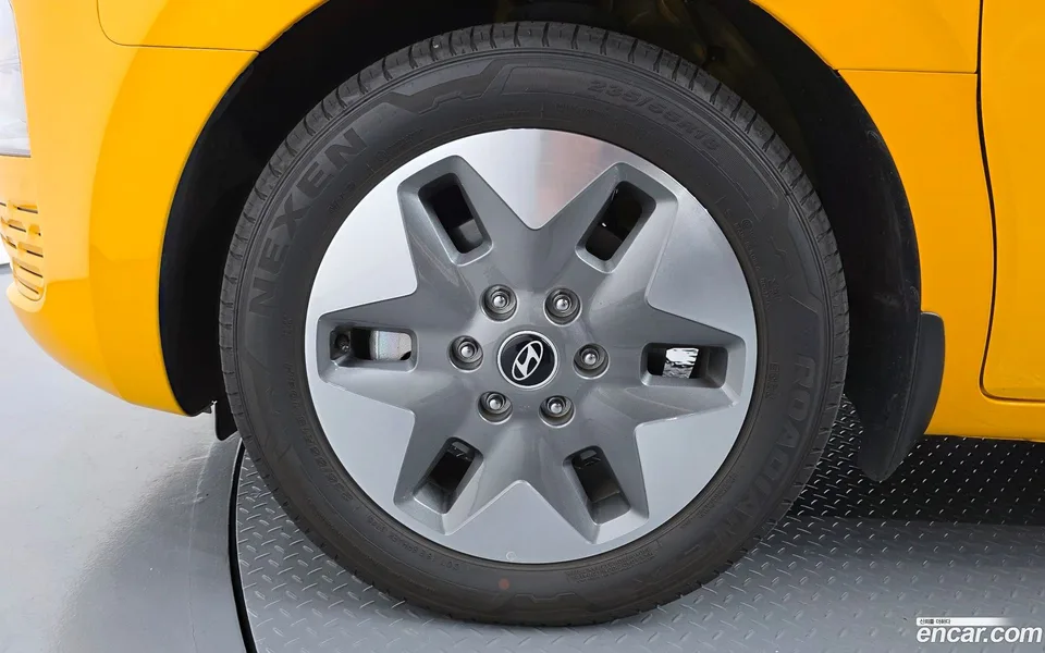 Hyundai Staria L3.5 2025 — thumbnail 5