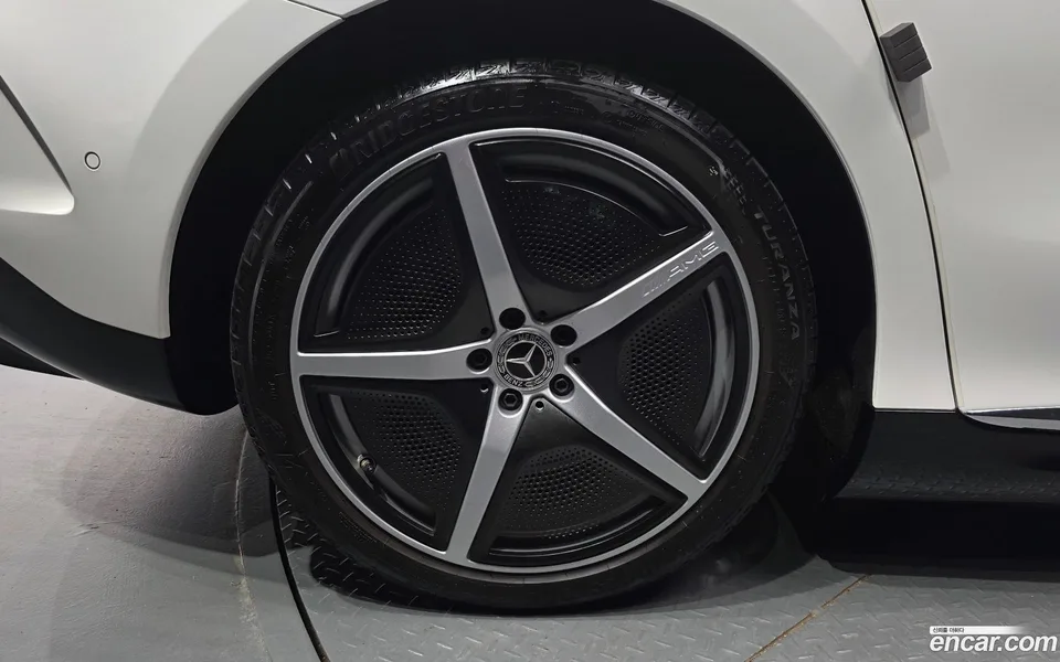 Mercedes-Benz EQE EQE350 4MATIC 2023 — thumbnail 2