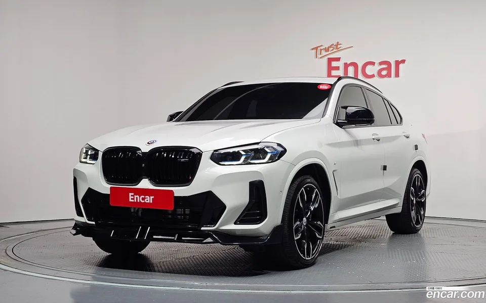BMW X4 xDrive M40i 2022 — фото 1, купить с доставкой в Москву