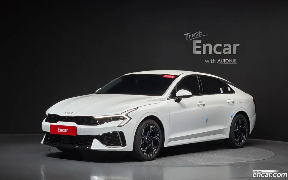 Kia K5 2.0 2026 — photo 1, buy with delivery to Moscow