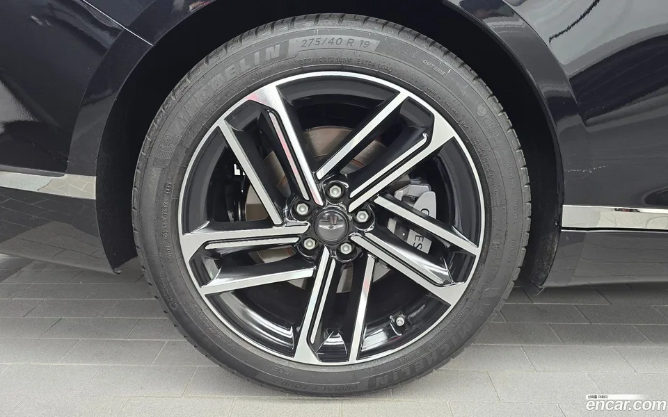 Genesis G80 2.5 AWD 2024 — thumbnail 2
