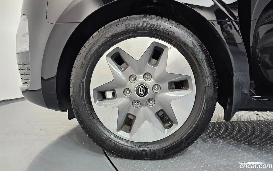 Hyundai Staria L3.5 9 2025 — thumbnail 2