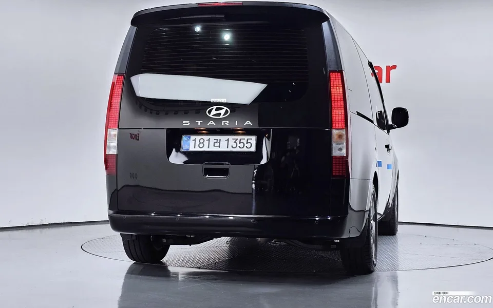 Hyundai Staria L3.5 9 2025 — thumbnail 4