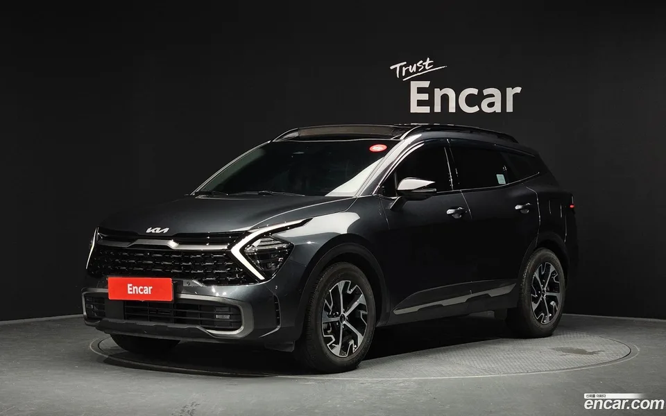 Kia Sportage Hybrid 4WD 2022 — photo 1, buy with delivery to Moscow