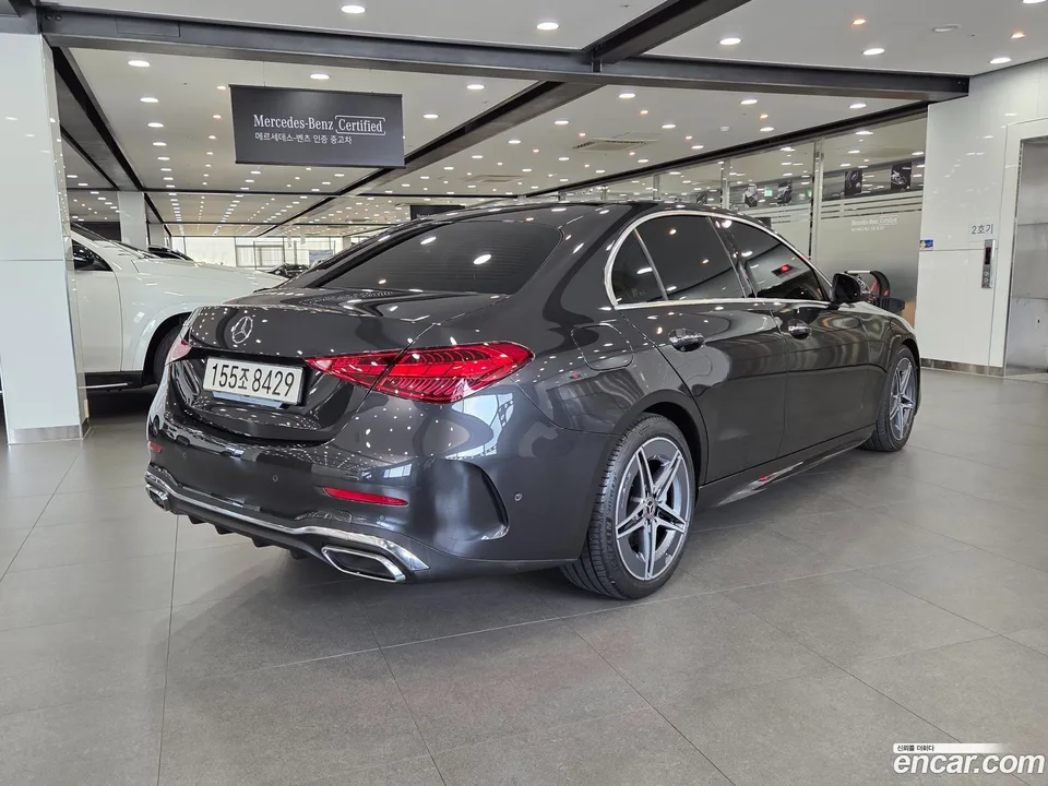 Mercedes-Benz C-Class C200 AMG Line 2025 — thumbnail 4