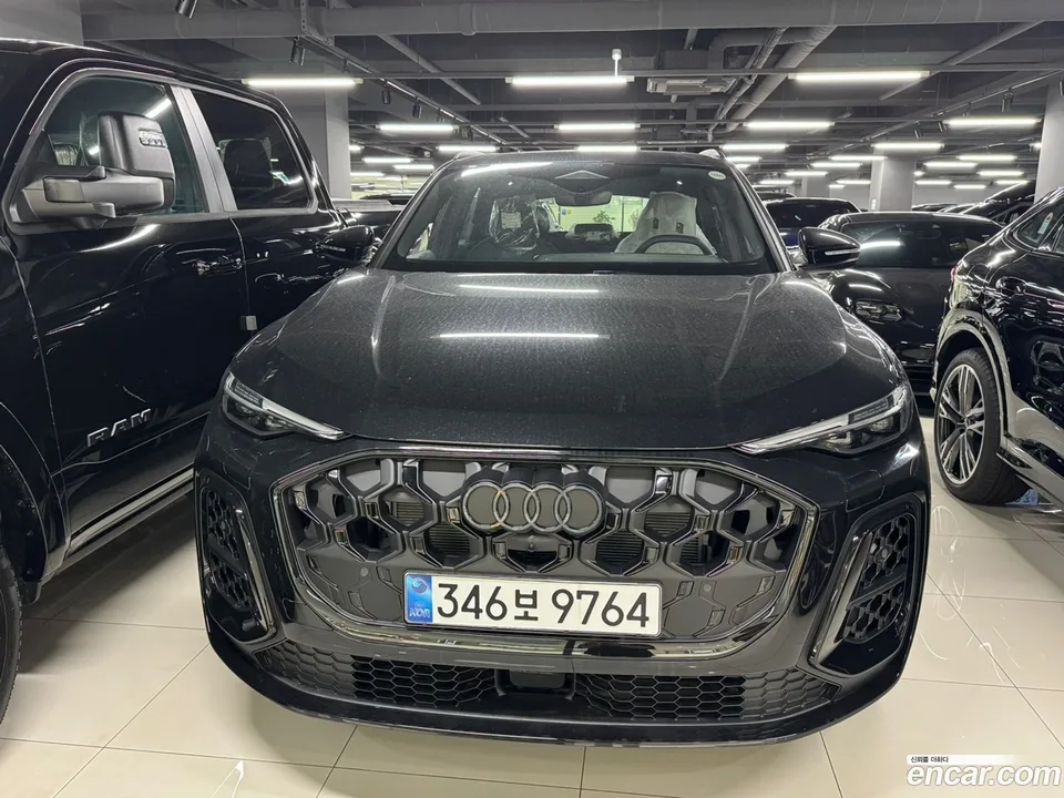 Audi Q5 (80A) 40 TDI S Line 2025 — photo 1, buy with delivery to Moscow