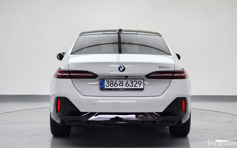 BMW 5 Series 523d M 2026 — миниатюра 4