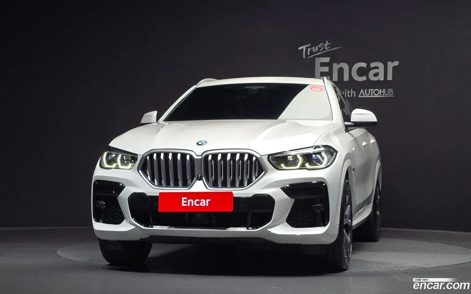 BMW X6 xDrive40i M 2022 — thumbnail 3