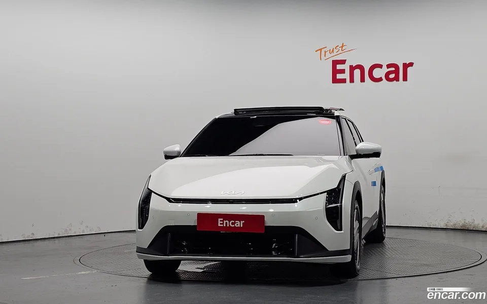 Kia EV4 2WD 2025 — thumbnail 3