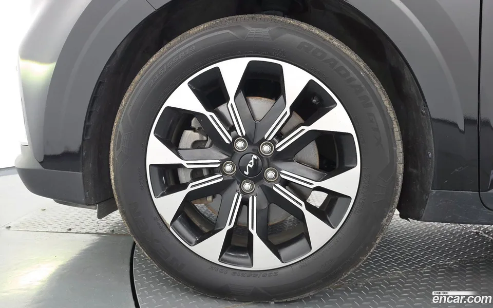 Kia Carnival 9 2022 — thumbnail 2