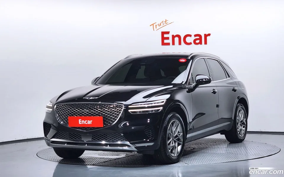 Genesis GV70 2.5T 2WD 2022 — photo 1, buy with delivery to Moscow
