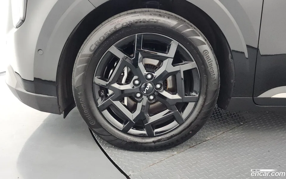 Kia Carnival 7 2024 — thumbnail 2