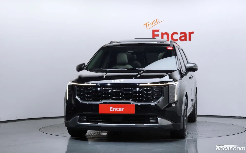 Kia Carnival 7 2024 — thumbnail 3