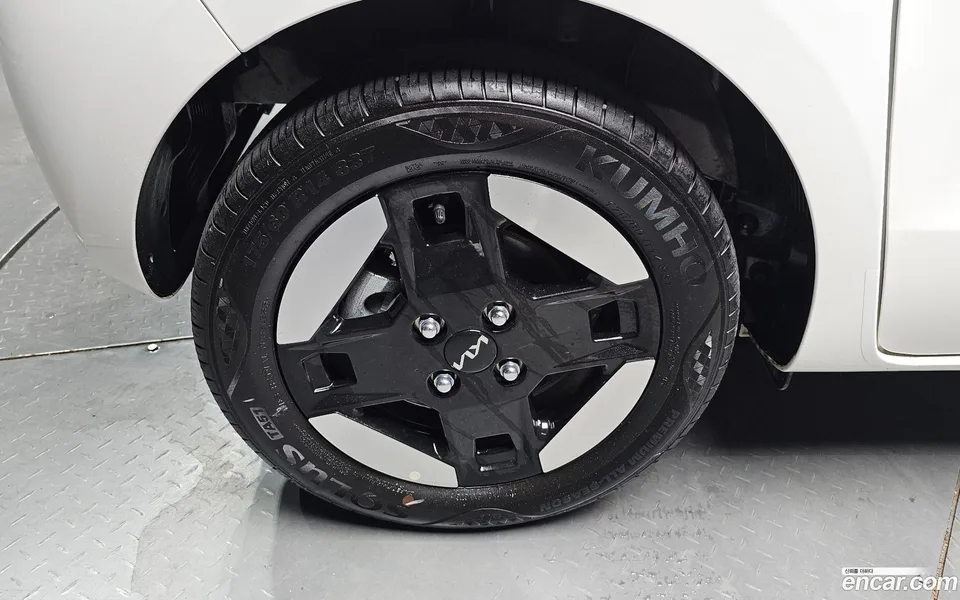 Kia Ray EV 2024 — thumbnail 2