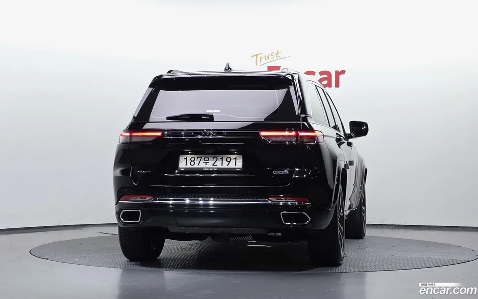 Jeep Grand Cherokee 3.6 2023 — thumbnail 4
