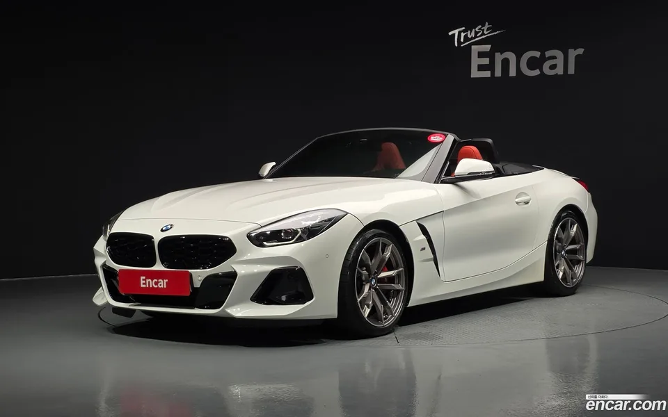 BMW Z4 M40i 2023 — photo 1, buy with delivery to Moscow