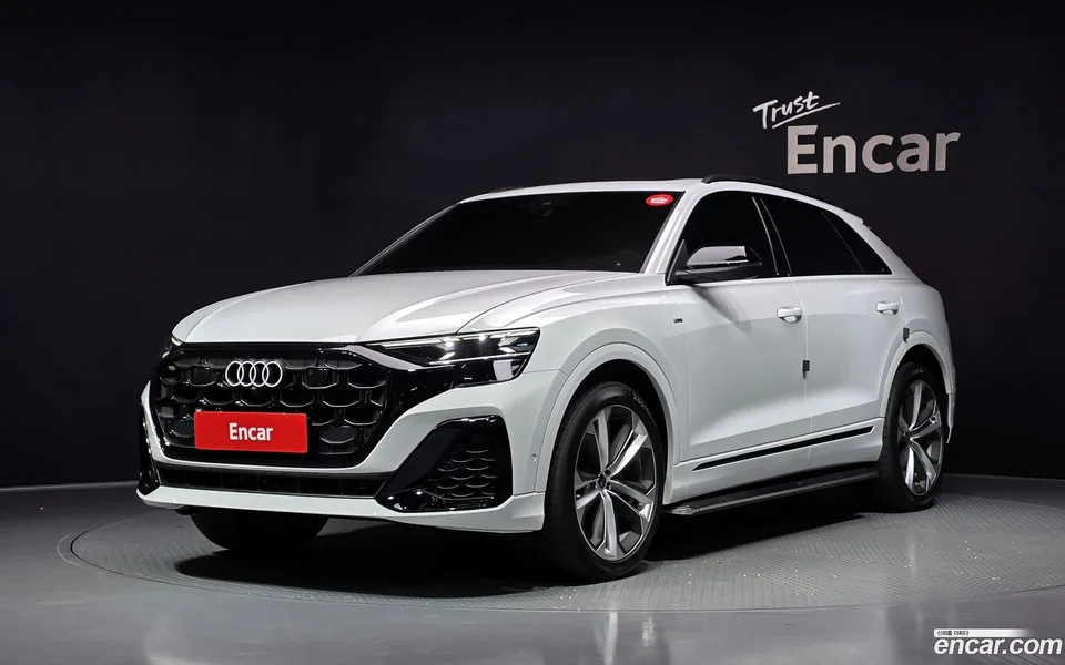 Audi Q8 (4M) 55 TFSI 2025 — photo 1, buy with delivery to Moscow