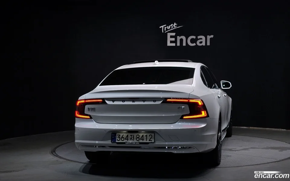 Volvo S90 B5 2023 — thumbnail 4